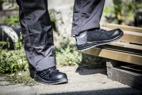 DYNAMIC Black S1P - kevlár&kompozit sportos félcipő